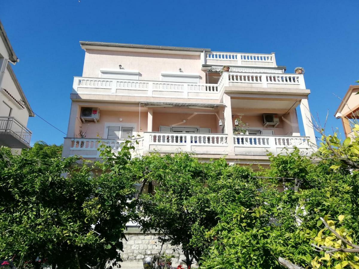Apartmani Paula Banjol ภายนอก รูปภาพ